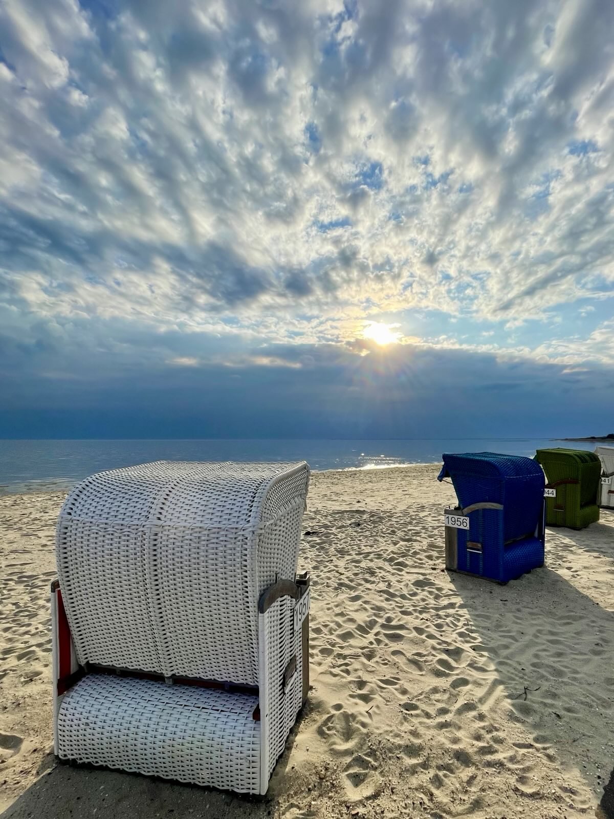 Strandkörbe und Dünen